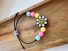 Load image into Gallery viewer, Glow in dark Bracelet - White Flower