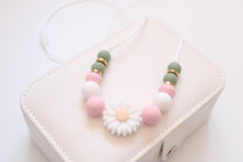 Load image into Gallery viewer, Silicone Daisy necklace