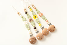 Load image into Gallery viewer, Personalised Floral Silicone & Wooden Dummy clip
