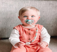 Load image into Gallery viewer, Cream Terrazzo Dummy clip