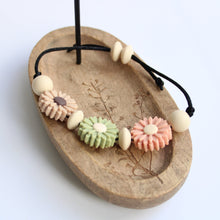 Load image into Gallery viewer, Daisy adjustable bracelet
