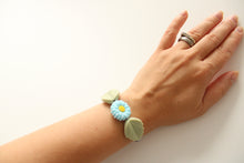 Load image into Gallery viewer, Blue Flower Adjustable Bracelet
