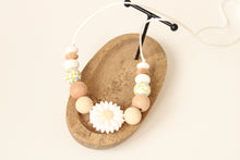 Load image into Gallery viewer, Daisy Nursing necklace
