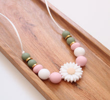 Load image into Gallery viewer, Silicone Daisy necklace
