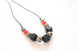 Teething Necklace Leopard print, Black and Red