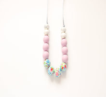 Load image into Gallery viewer, Floral &amp; Lilac Teething necklace
