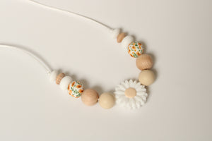 Daisy Silicone and Wooden Nursing necklace