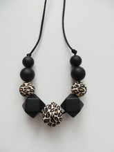 Load image into Gallery viewer, Teething Necklace Leopard &amp; Black

