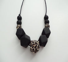 Load image into Gallery viewer, Leopard &amp; Black Teething necklace
