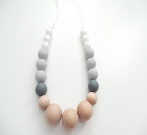 Teething necklace Silicone & Wooden beads