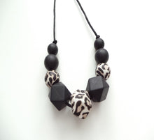 Load image into Gallery viewer, Teething Necklace Cheetah &amp; Black (Wild Leopard) 
