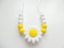 Load image into Gallery viewer, Kids Necklace- Silicone Daisy
