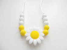 Load image into Gallery viewer, Kids Necklace- Silicone Daisy
