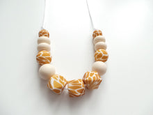 Load image into Gallery viewer, Teething Necklace - Giraffe print
