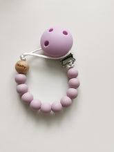 Load image into Gallery viewer, Personalised Engraved Name Silicone Dummy clip

