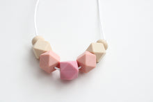 Load image into Gallery viewer, Teething necklace - Beige &amp; Dusky pink
